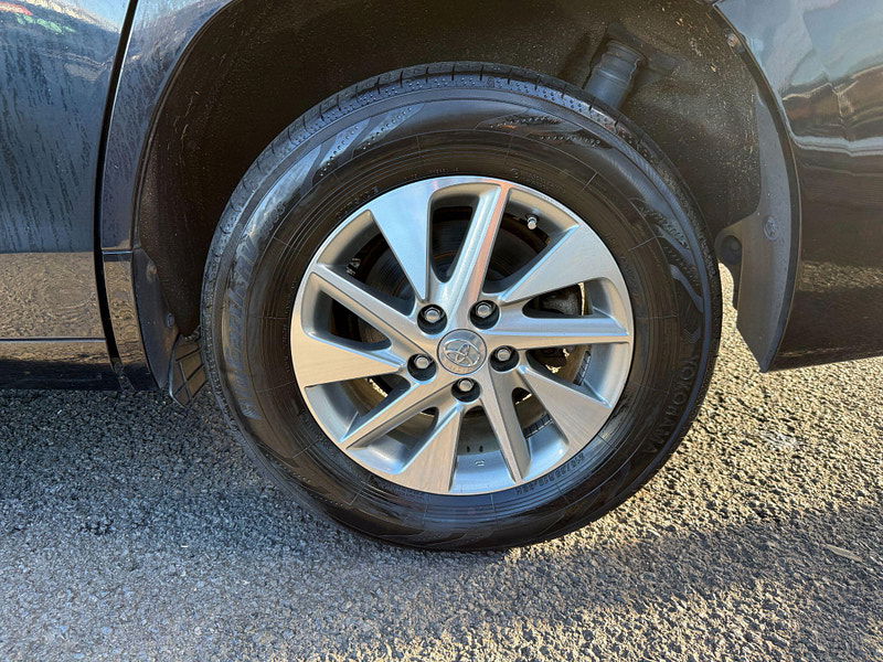 Toyota Alphard HYBRID 2.4L AUTO CRUISE 7 SEATS 5dr Automatic 2012