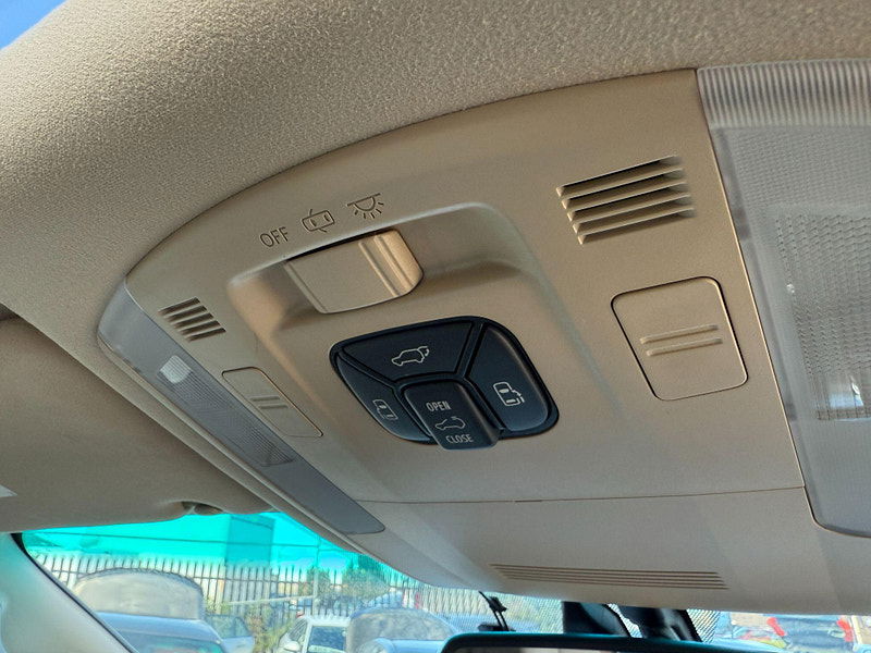 Toyota Alphard HYBRID 2.4L AUTO CRUISE 7 SEATS 5dr Automatic 2012