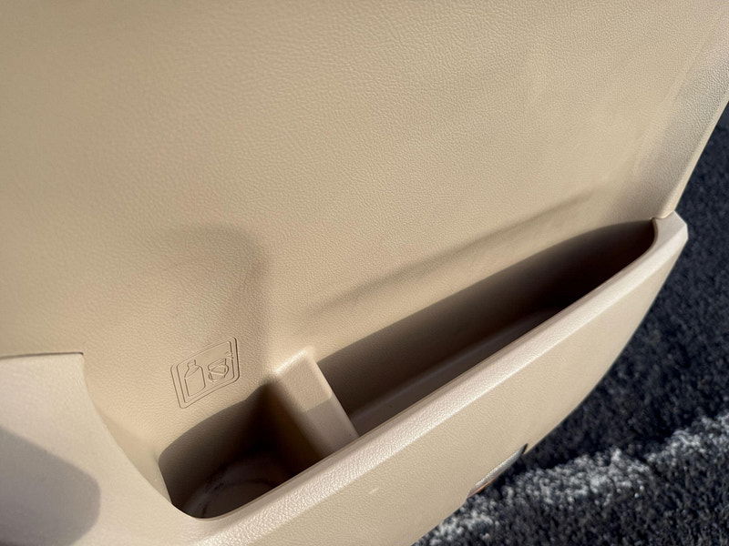 Toyota Alphard HYBRID 2.4L AUTO CRUISE 7 SEATS 5dr Automatic 2012