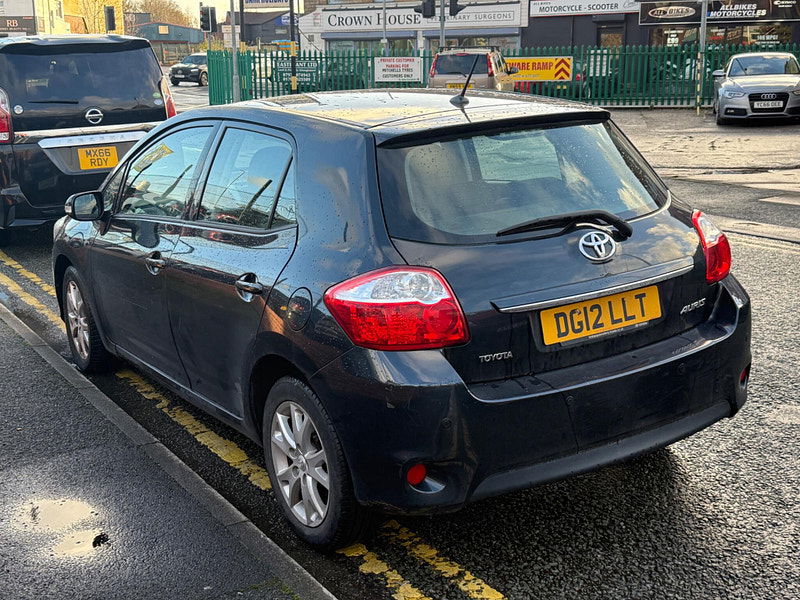 Toyota Auris 1.33 Dual VVT-i TR Euro 4 (s/s) 5dr 5dr Manual 2012