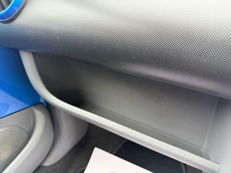 Toyota Aygo 1.0 VVT-i Blue MultiMode Euro 4 5dr 5dr Automatic 2010