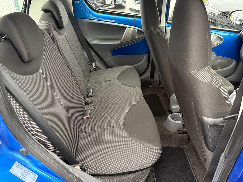 Toyota Aygo 1.0 VVT-i Blue MultiMode Euro 4 5dr 5dr Automatic 2010