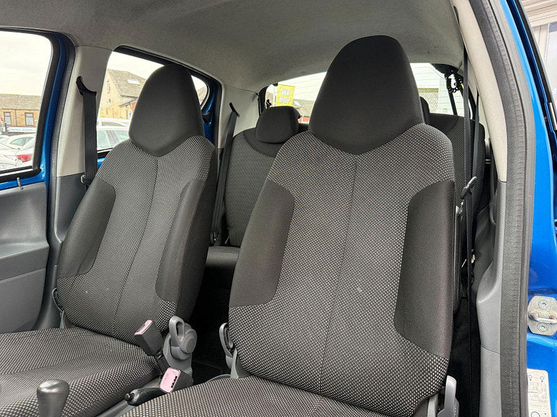 Toyota Aygo 1.0 VVT-i Blue MultiMode Euro 4 5dr 5dr Automatic 2010