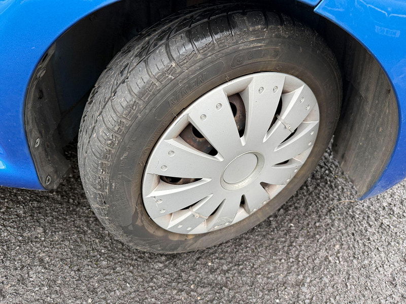 Toyota Aygo 1.0 VVT-i Blue MultiMode Euro 4 5dr 5dr Automatic 2010