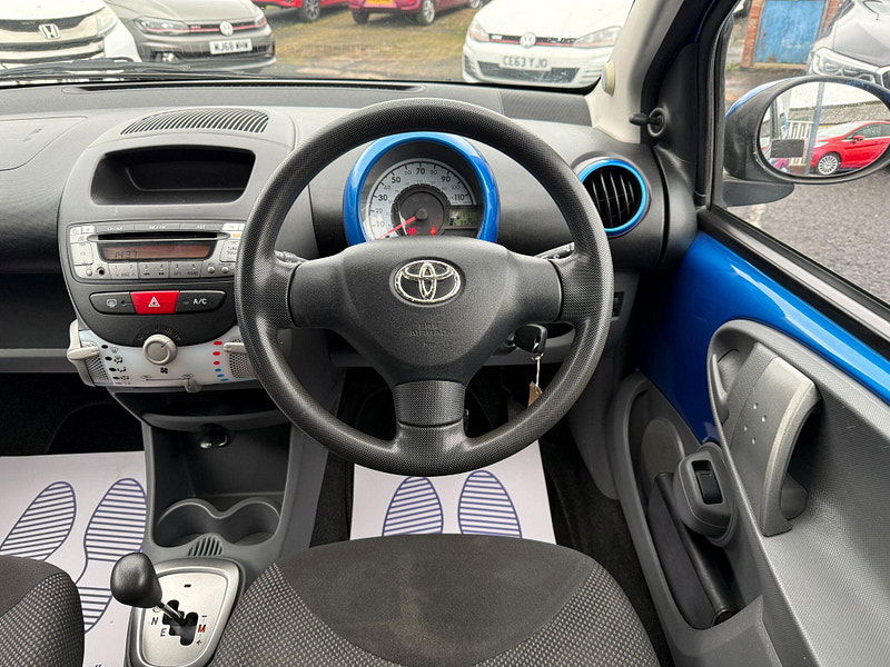 Toyota Aygo 1.0 VVT-i Blue MultiMode Euro 4 5dr 5dr Automatic 2010