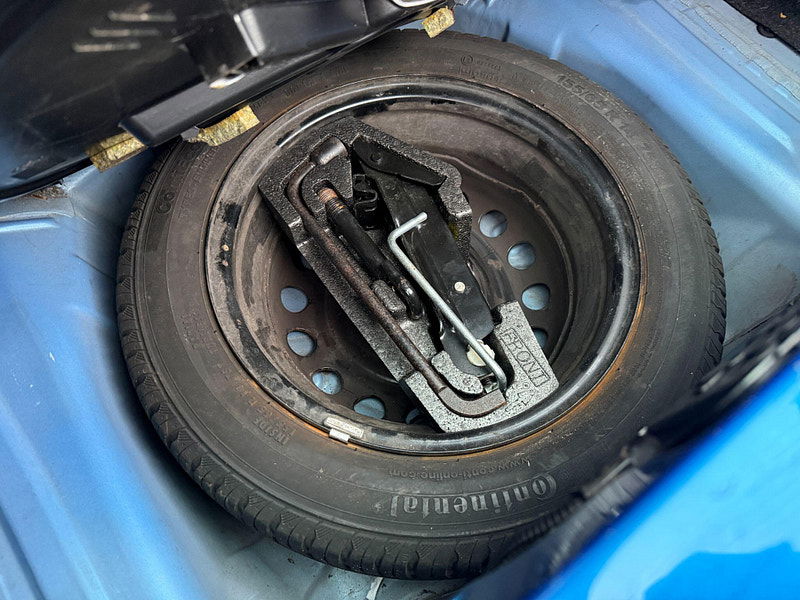 Toyota Aygo 1.0 VVT-i Blue MultiMode Euro 4 5dr 5dr Automatic 2010