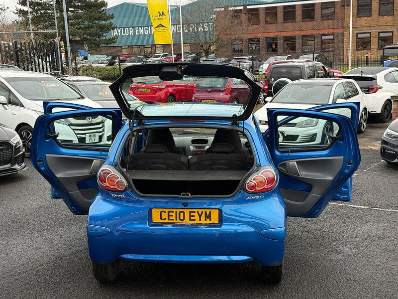 Toyota Aygo 1.0 VVT-i Blue MultiMode Euro 4 5dr 5dr Automatic 2010