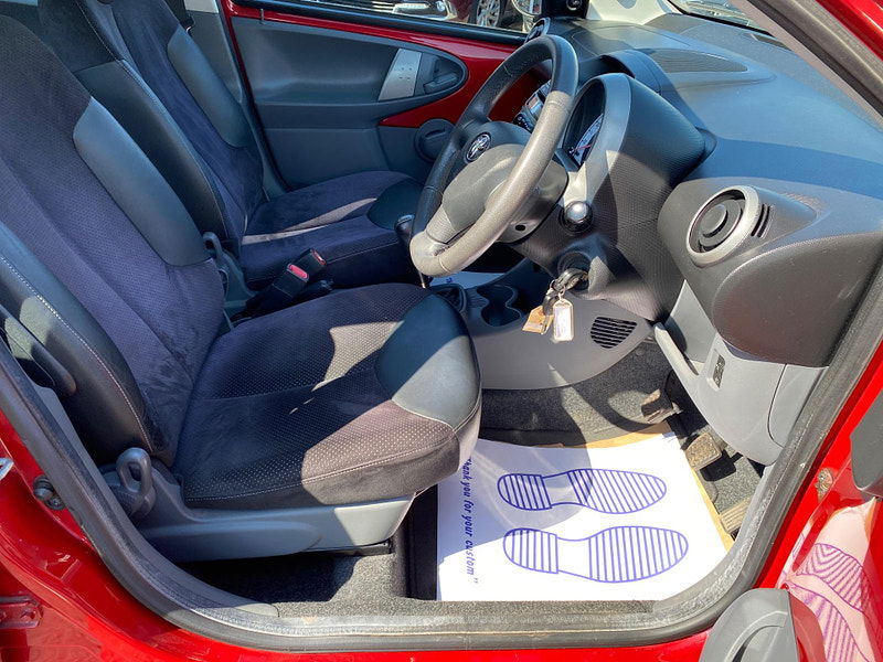 Toyota Aygo 1.0 VVT-i Ice Euro 5 5dr 5dr Manual 2011