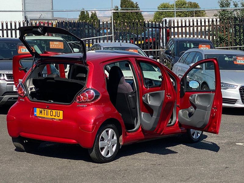 Toyota Aygo 1.0 VVT-i Ice Euro 5 5dr 5dr Manual 2011