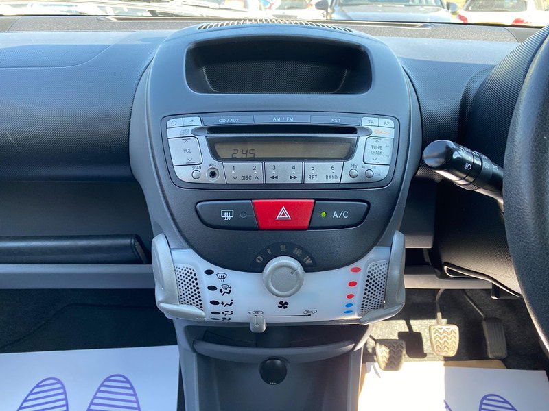 Toyota Aygo 1.0 VVT-i Ice Euro 5 5dr 5dr Manual 2011