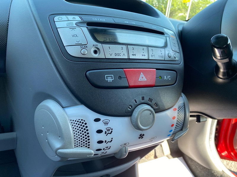 Toyota Aygo 1.0 VVT-i Ice Euro 5 5dr 5dr Manual 2011