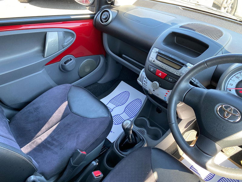 Toyota Aygo 1.0 VVT-i Ice Euro 5 5dr 5dr Manual 2011