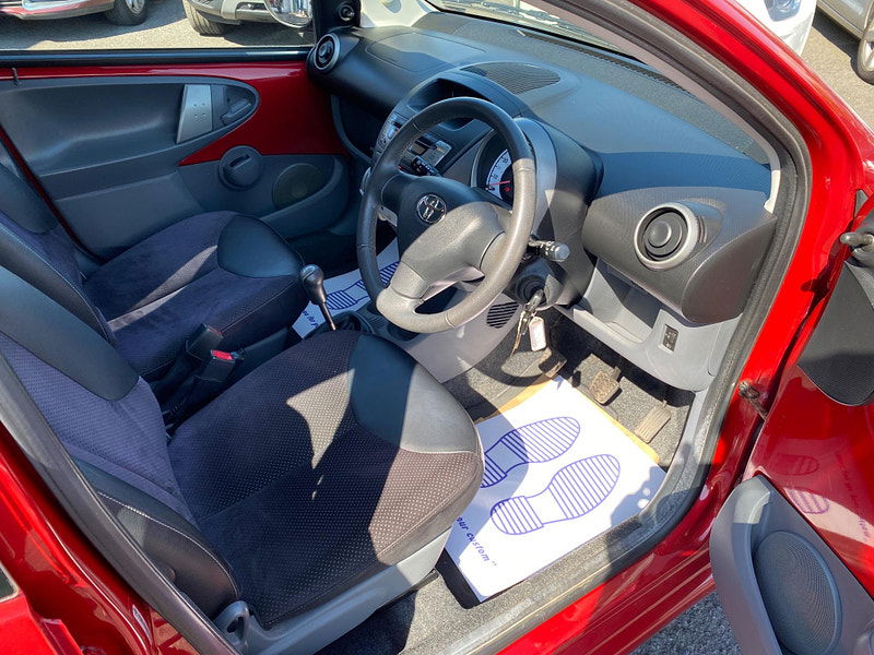 Toyota Aygo 1.0 VVT-i Ice Euro 5 5dr 5dr Manual 2011