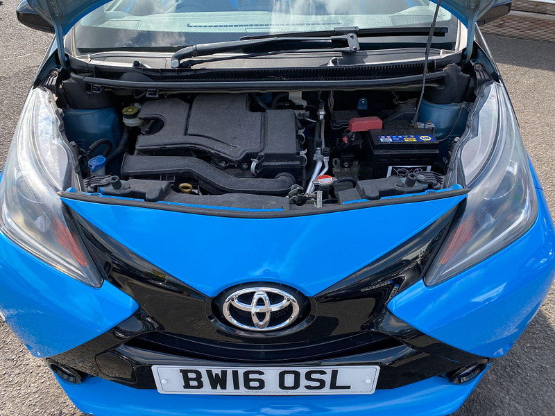 Toyota Aygo 1.0 VVT-i x-cite Euro 6 5dr 5dr Manual 2016