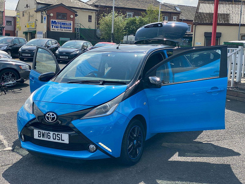 Toyota Aygo 1.0 VVT-i x-cite Euro 6 5dr 5dr Manual 2016