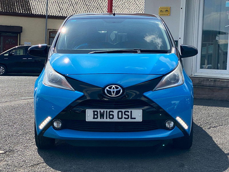 Toyota Aygo 1.0 VVT-i x-cite Euro 6 5dr 5dr Manual 2016