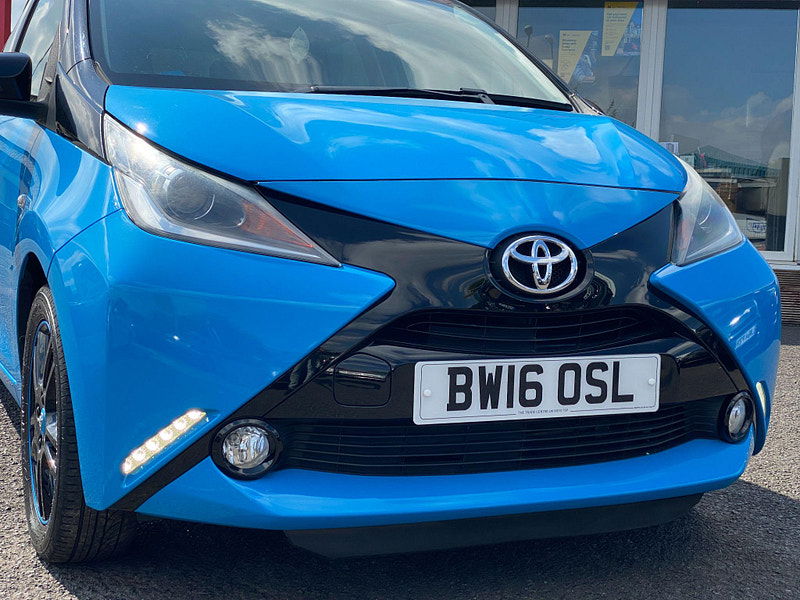 Toyota Aygo 1.0 VVT-i x-cite Euro 6 5dr 5dr Manual 2016