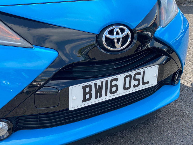 Toyota Aygo 1.0 VVT-i x-cite Euro 6 5dr 5dr Manual 2016