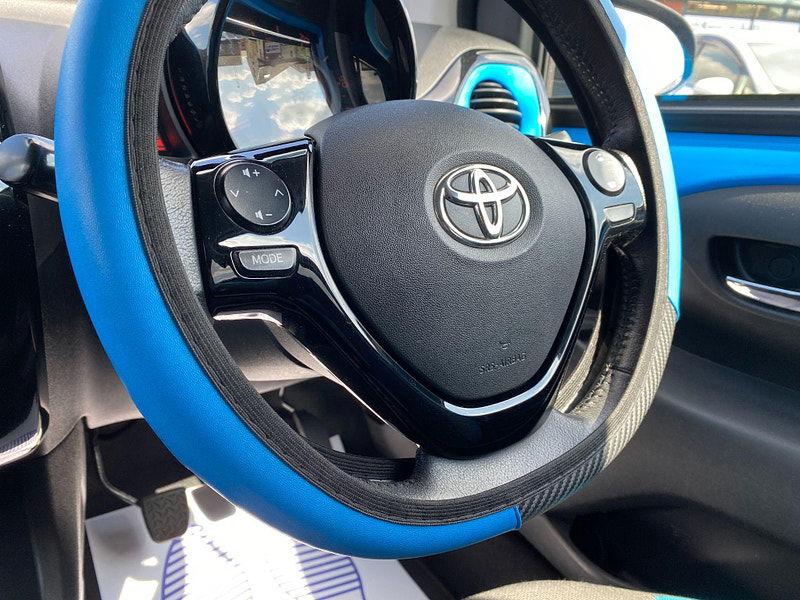 Toyota Aygo 1.0 VVT-i x-cite Euro 6 5dr 5dr Manual 2016