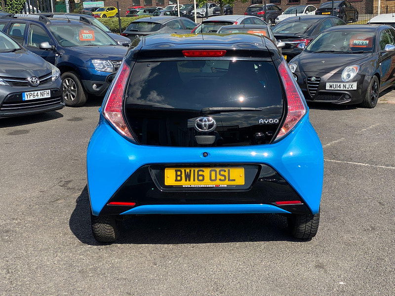 Toyota Aygo 1.0 VVT-i x-cite Euro 6 5dr 5dr Manual 2016