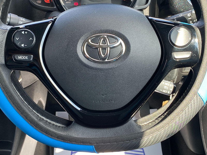 Toyota Aygo 1.0 VVT-i x-cite Euro 6 5dr 5dr Manual 2016