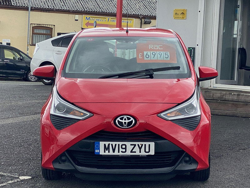 Toyota Aygo 1.0 VVT-i x-play Euro 6 5dr 5dr Manual 2019
