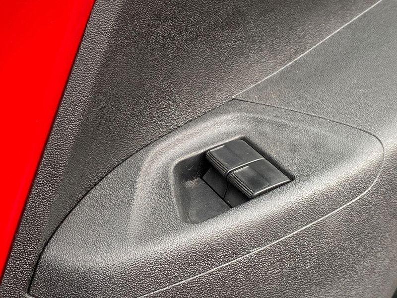 Toyota Aygo 1.0 VVT-i x-play Euro 6 5dr 5dr Manual 2019