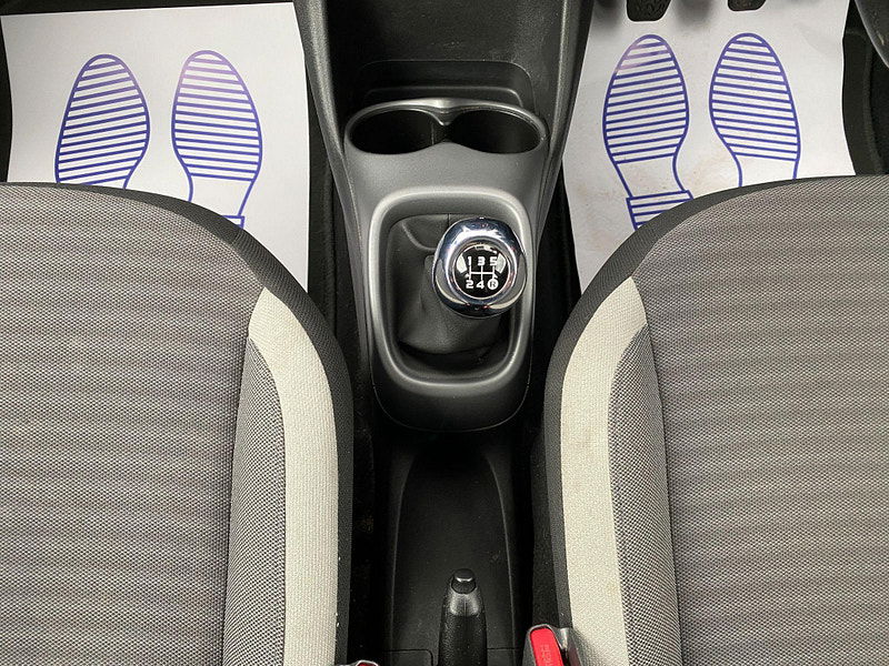 Toyota Aygo 1.0 VVT-i x-play Euro 6 5dr 5dr Manual 2019