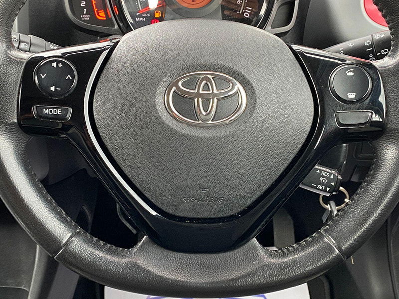 Toyota Aygo 1.0 VVT-i x-play Euro 6 5dr 5dr Manual 2019