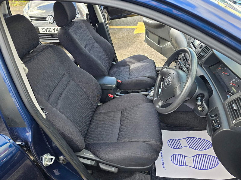 Toyota Corolla 1.6 VVT-i T3 5dr 5dr Automatic 2004
