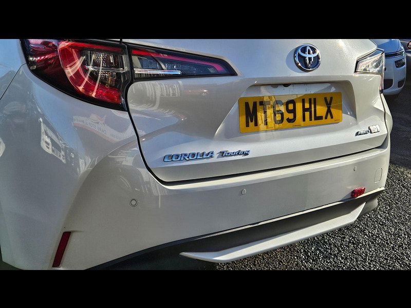 Toyota Corolla 1.8 VVT-h Design Touring Sports 5dr Petrol Hybrid CVT Euro 6 (s/s) (122 ps) 5dr Automatic 2020