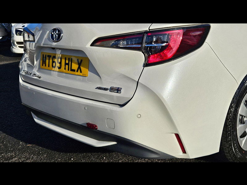 Toyota Corolla 1.8 VVT-h Design Touring Sports 5dr Petrol Hybrid CVT Euro 6 (s/s) (122 ps) 5dr Automatic 2020