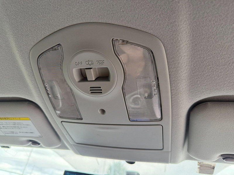 Toyota Prius 1.8 VVT-h T3 CVT Euro 6 (s/s) 5dr 5dr Automatic 2012