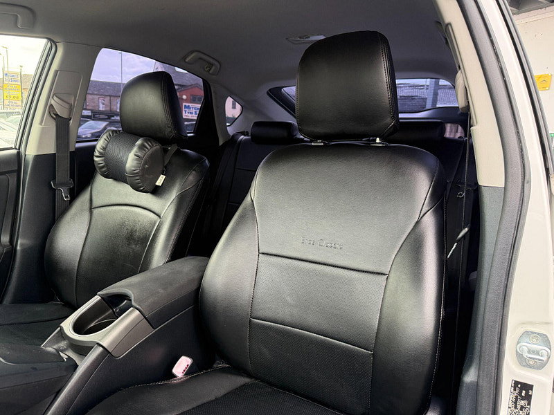 Toyota Prius 1.8 VVT-h T3 CVT Euro 6 (s/s) 5dr 5dr Automatic 2012