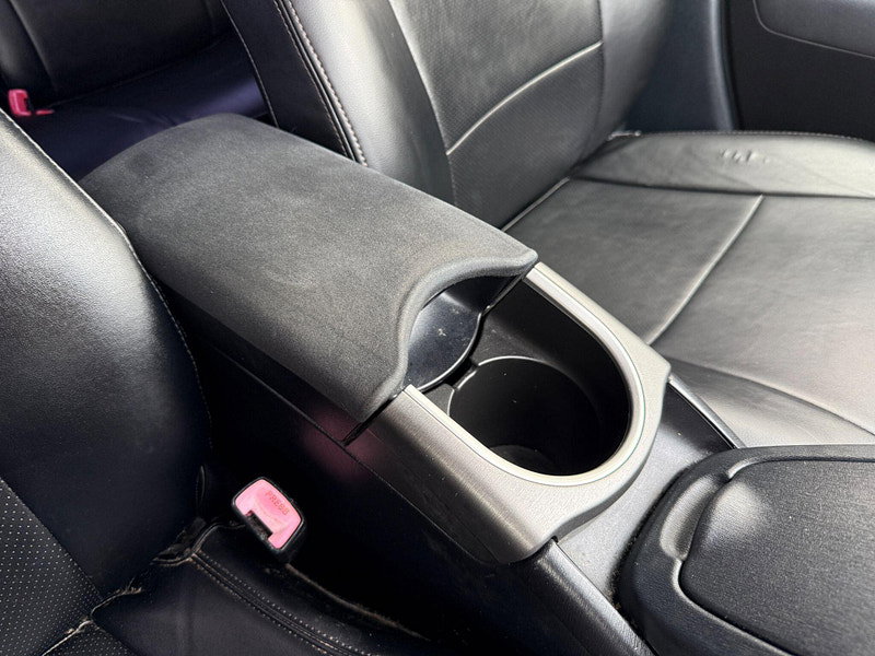 Toyota Prius 1.8 VVT-h T3 CVT Euro 6 (s/s) 5dr 5dr Automatic 2012