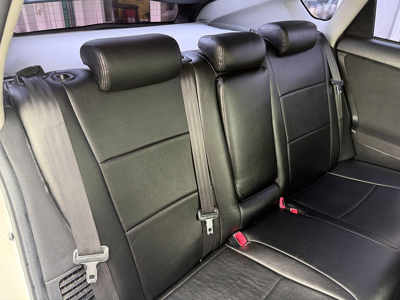 Toyota Prius 1.8 VVT-h T3 CVT Euro 6 (s/s) 5dr 5dr Automatic 2012