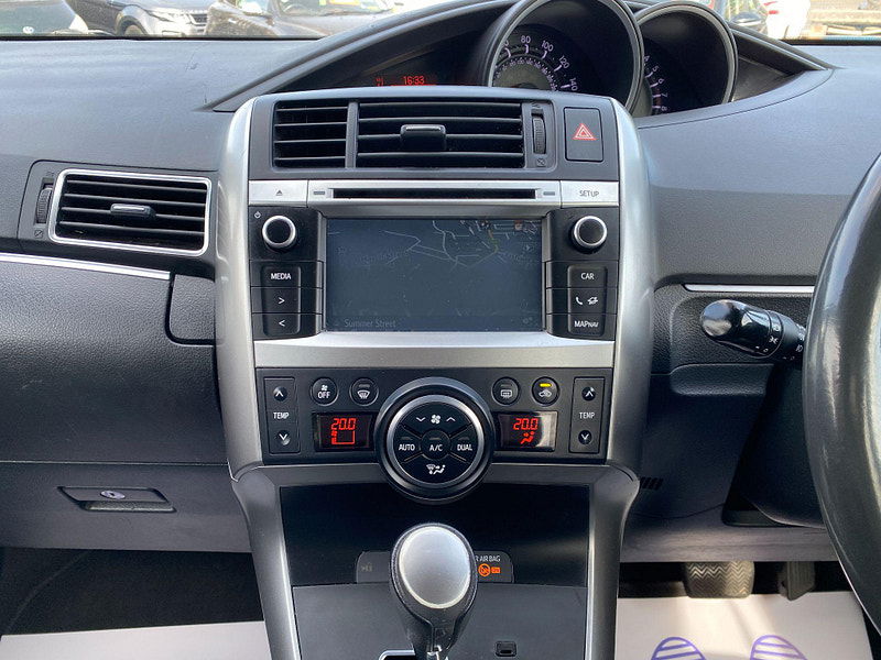 Toyota Verso 1.8 V-Matic Trend Multidrive S Euro 5 5dr Euro 5 5dr Automatic 2015