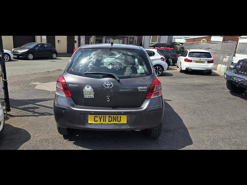Toyota Yaris 1.33 Dual VVT-i T Spirit Euro 5 (s/s) 5dr 5dr Manual 2011