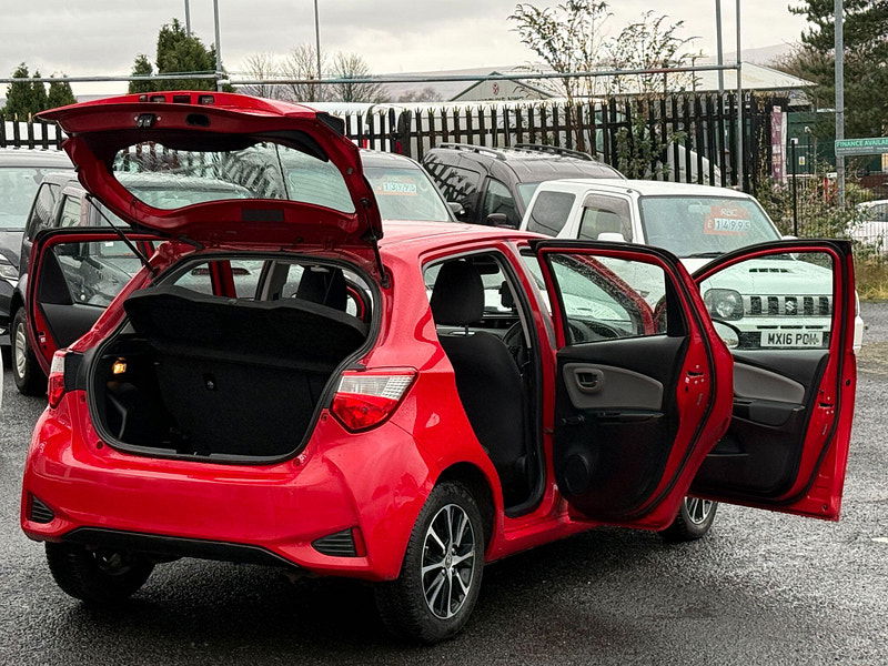 Toyota Yaris 1.5 VVT-i Icon Tech Euro 6 5dr 5dr Manual 2018