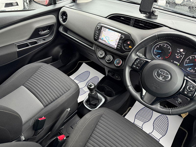 Toyota Yaris 1.5 VVT-i Icon Tech Euro 6 5dr 5dr Manual 2018