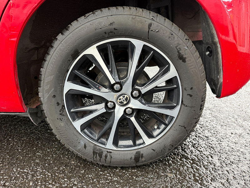 Toyota Yaris 1.5 VVT-i Icon Tech Euro 6 5dr 5dr Manual 2018