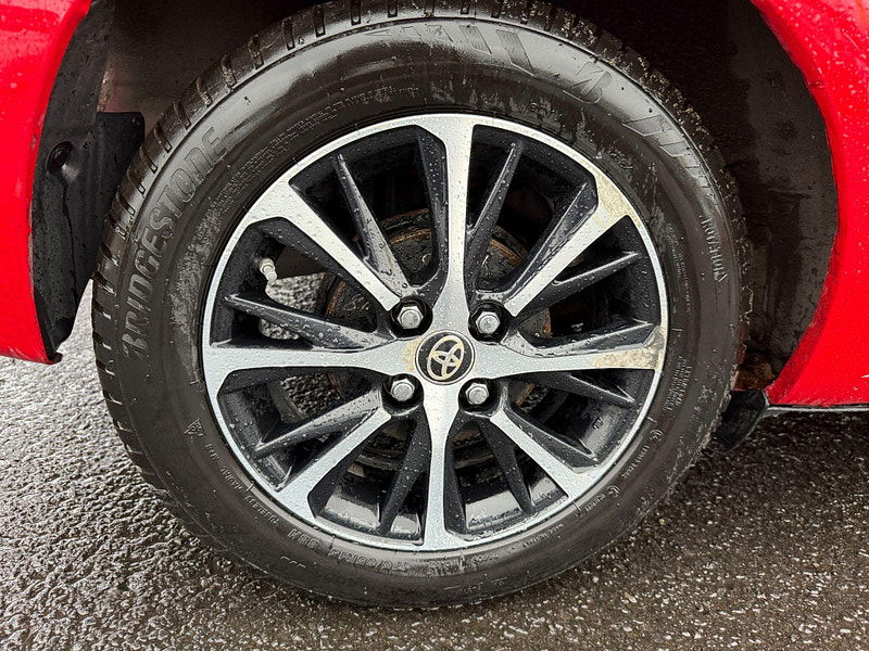 Toyota Yaris 1.5 VVT-i Icon Tech Euro 6 5dr 5dr Manual 2018