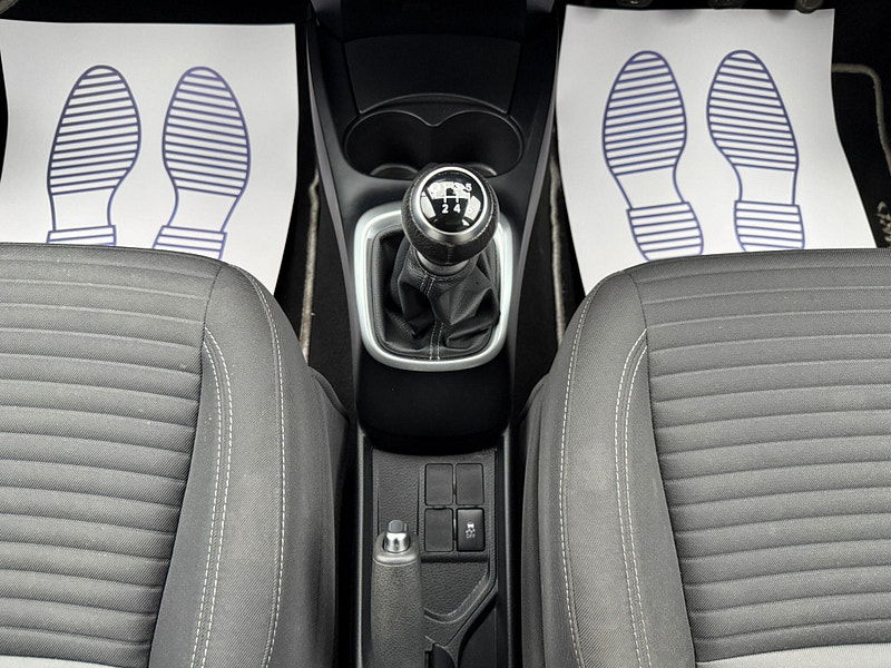 Toyota Yaris 1.5 VVT-i Icon Tech Euro 6 5dr 5dr Manual 2018