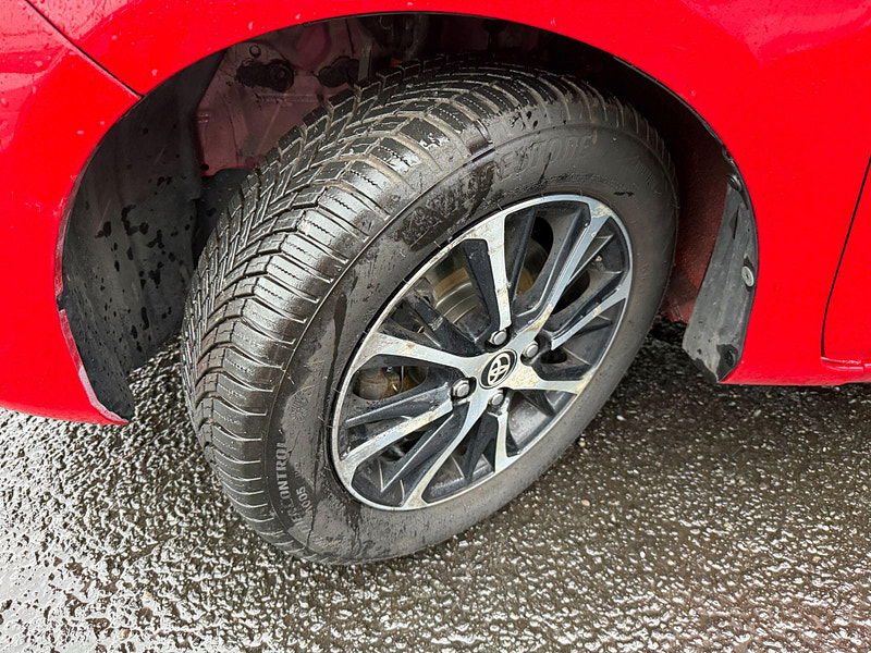 Toyota Yaris 1.5 VVT-i Icon Tech Euro 6 5dr 5dr Manual 2018