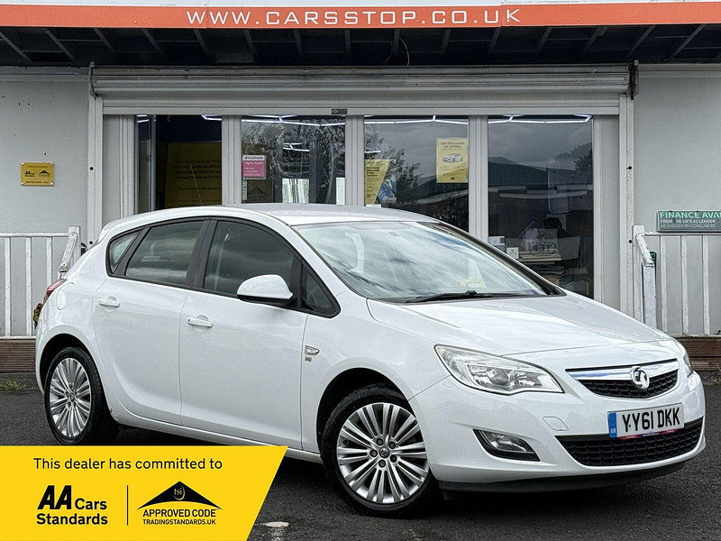Vauxhall Astra 1.4 16v Excite Euro 5 5dr 5dr Manual 2011