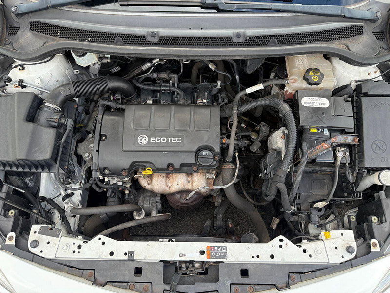 Vauxhall Astra 1.4 16v Excite Euro 5 5dr 5dr Manual 2011