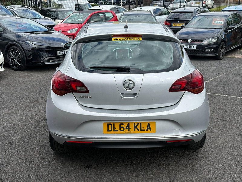 Vauxhall Astra 1.4 16v SRi Euro 5 5dr 5dr Manual 2014