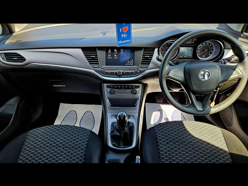 Vauxhall Astra 1.4i Design Euro 6 5dr 5dr Manual 2016