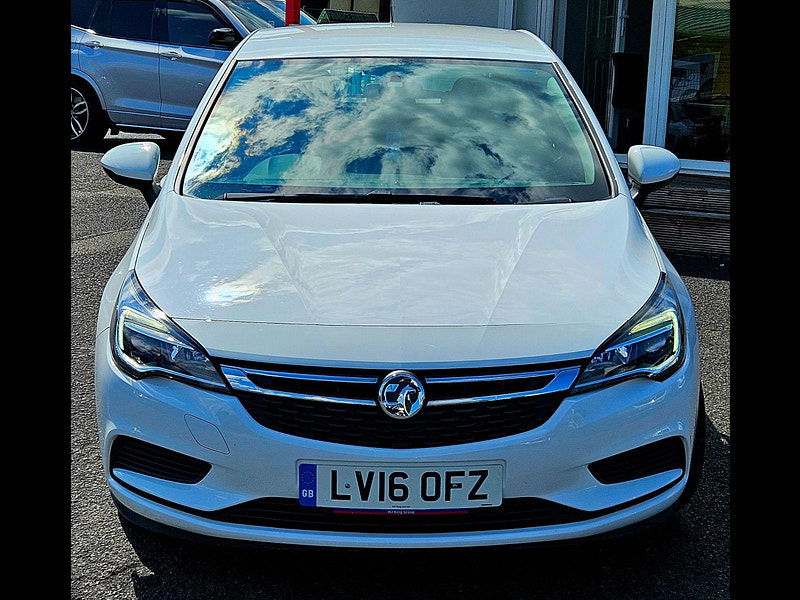 Vauxhall Astra 1.4i Design Euro 6 5dr 5dr Manual 2016
