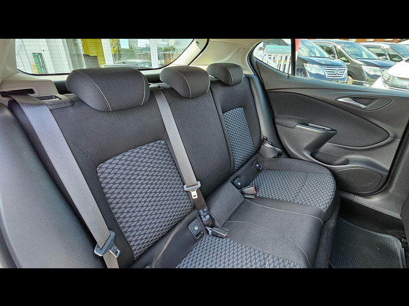 Vauxhall Astra 1.4i Design Euro 6 5dr 5dr Manual 2016